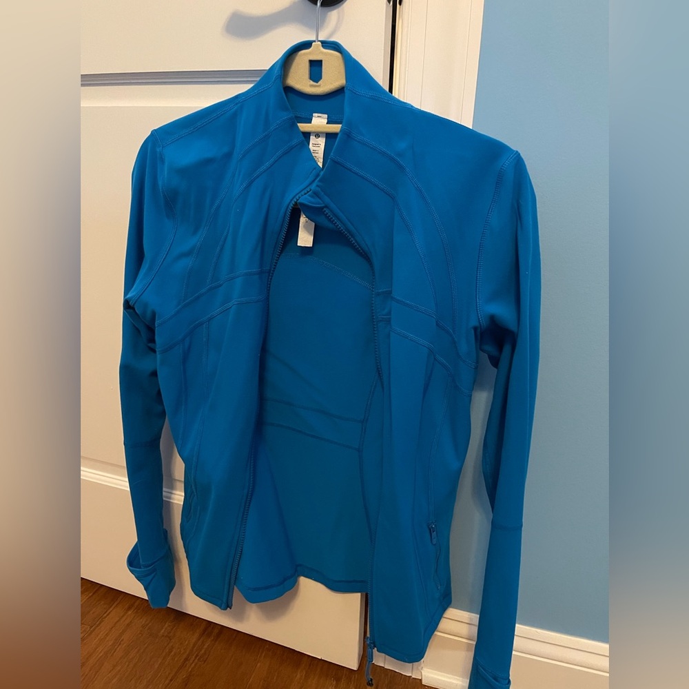 EUC Lululemon women’s Define jacket.